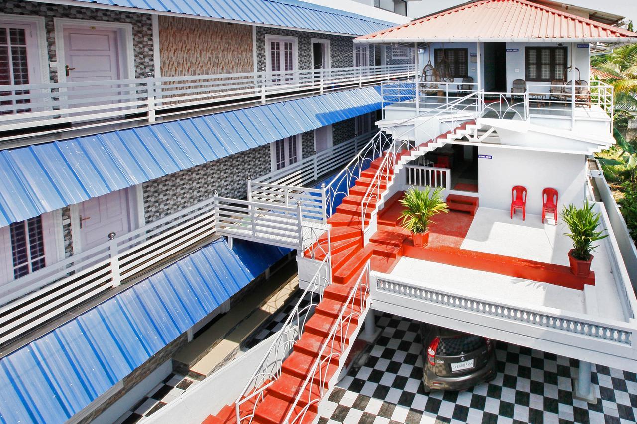 Oyo 4867 Royal Homes Alappuzha Esterno foto