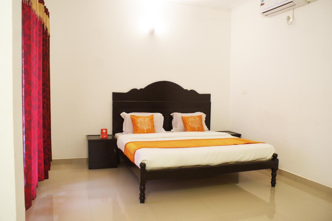 Oyo 4867 Royal Homes Alappuzha Esterno foto