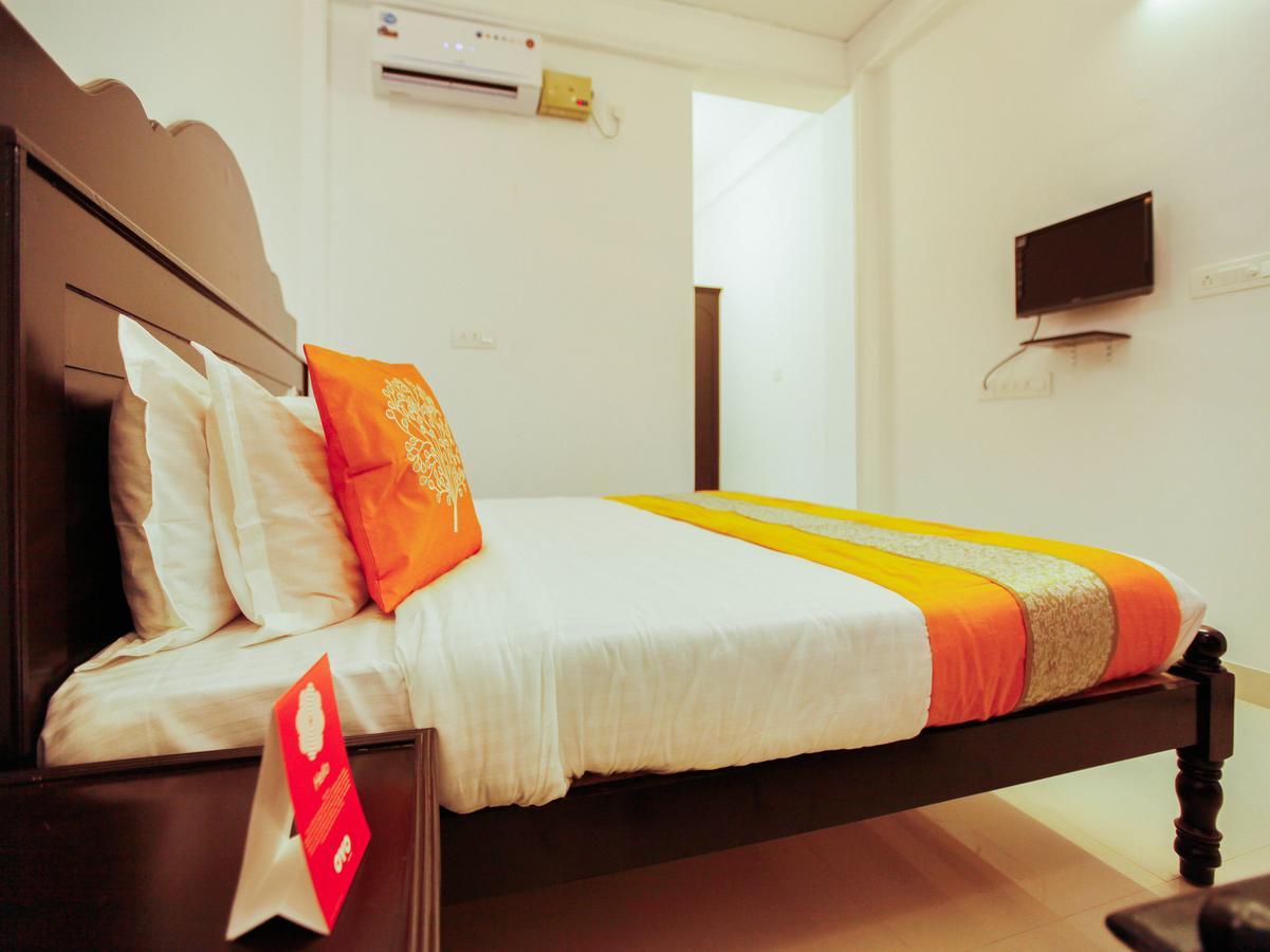 Oyo 4867 Royal Homes Alappuzha Esterno foto